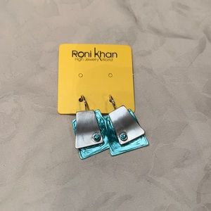 Roni khan earrings